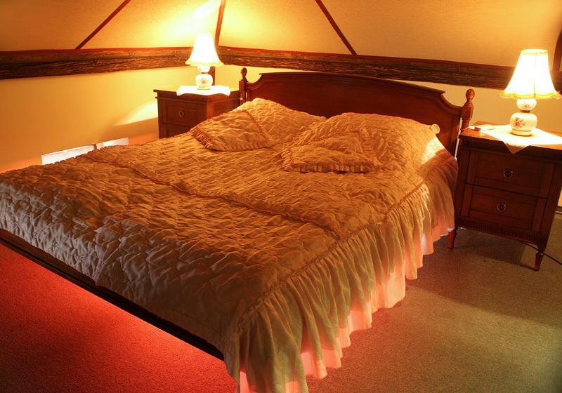 Pensjonat Palacyk Bed & Breakfast Lancut Luaran gambar